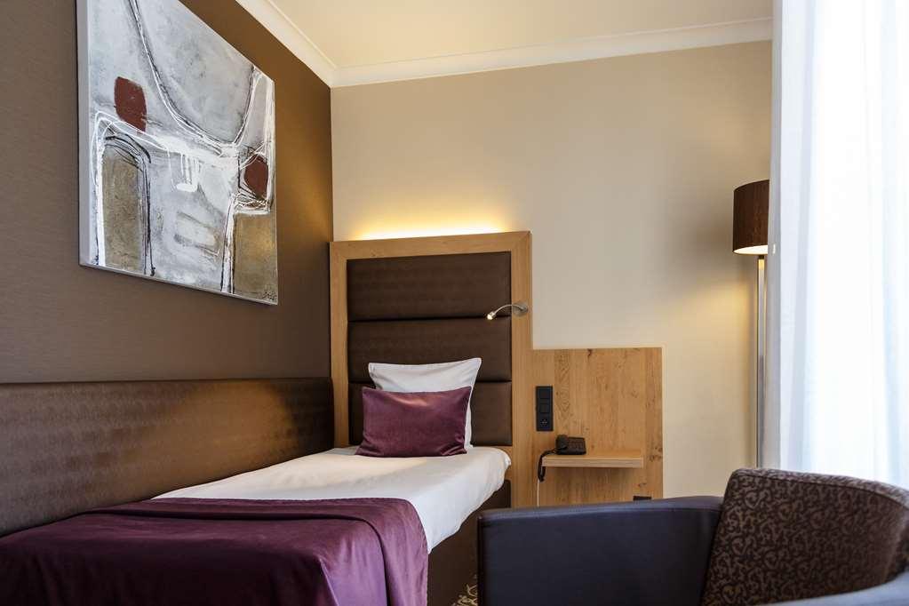 Hotel Restaurant Van Der Valk Nivelles-Sud Bilik gambar