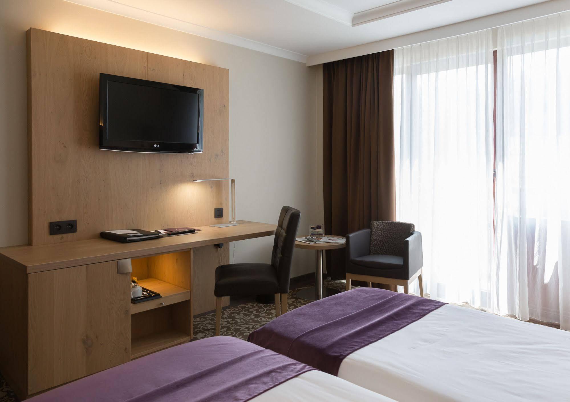 Hotel Restaurant Van Der Valk Nivelles-Sud Luaran gambar